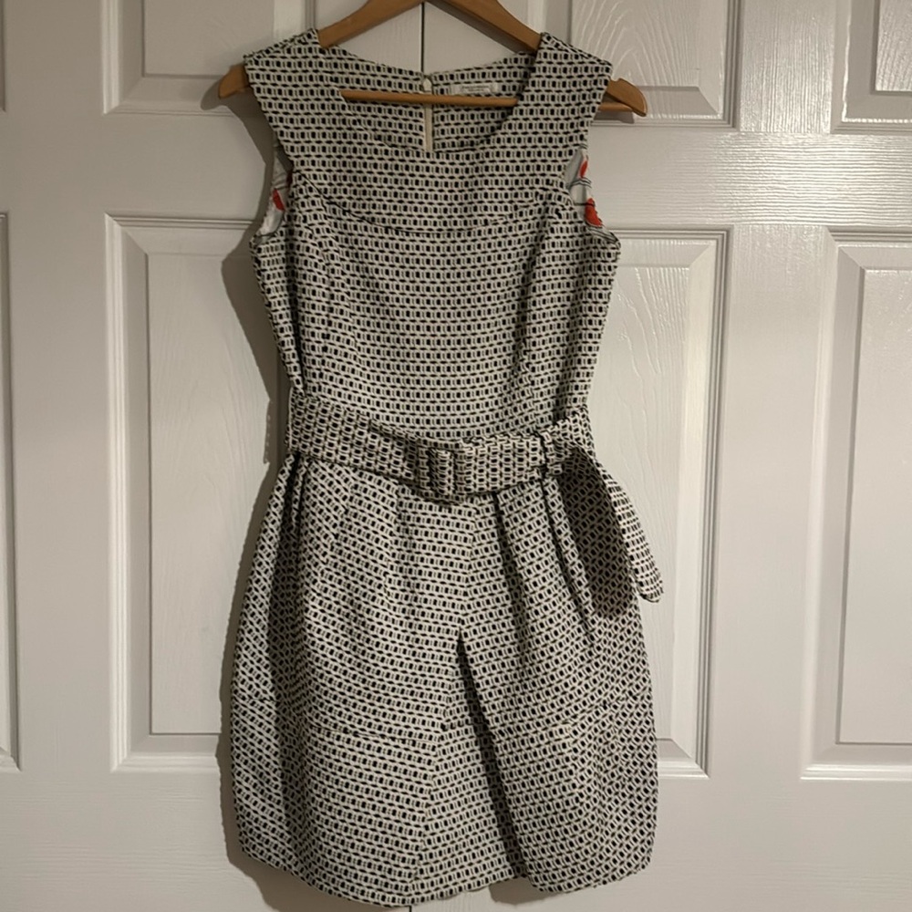 Structured dress with belt, Medium/ size 12